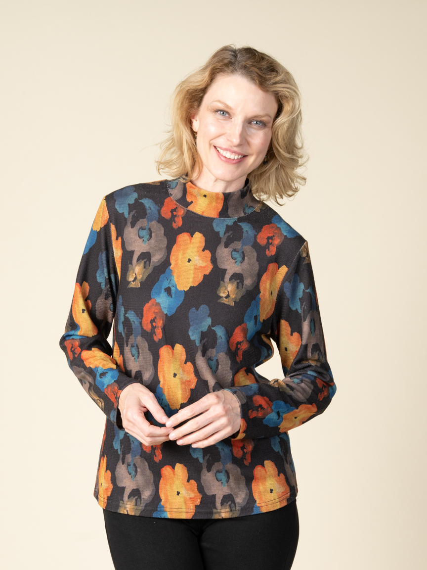 トップス MURRAL FRAMED FLOWER MOCK NECK TOP Long Sleeve Mock Neck Floral Top | FunSport | Suzanne's