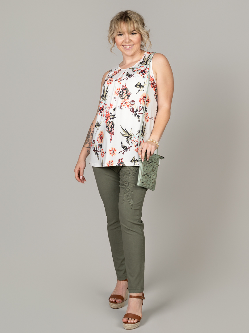 Pull-On Pants With Embroidery Detail | Sorella | Suzanne's