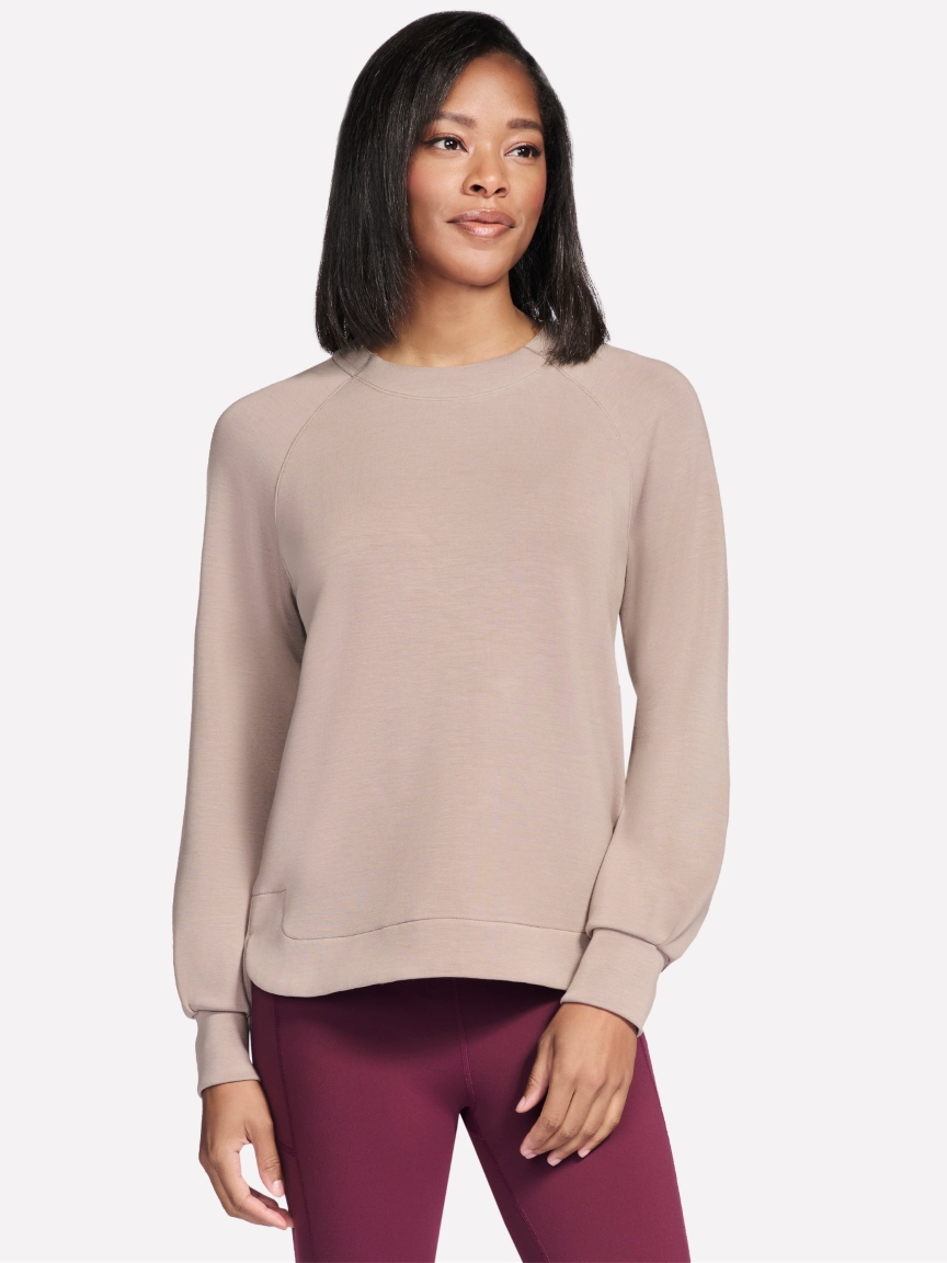 S.K.R.T　eurokenvy スウェット Skechluxe Elevate Crewneck | Skechers | Suzanne's