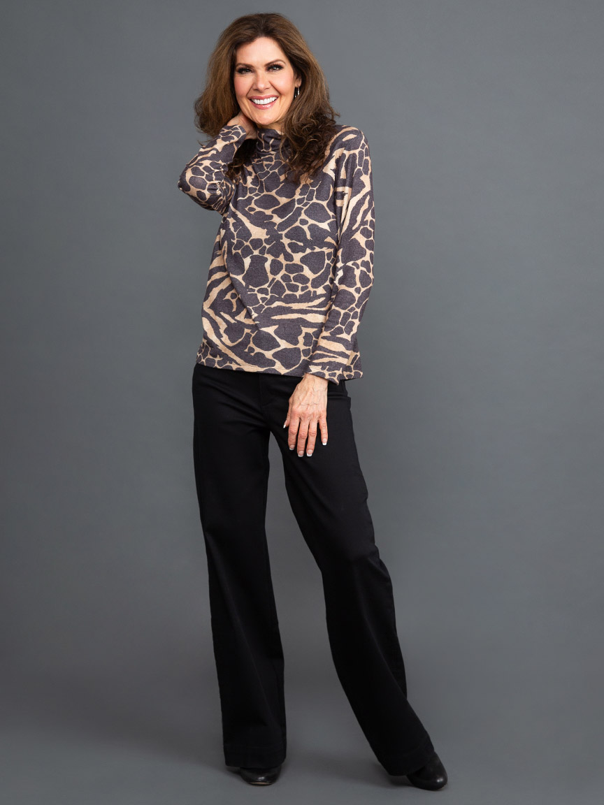 Animal Print Long Sleeve Turtleneck Top | M Made In Italy | Suzanne's